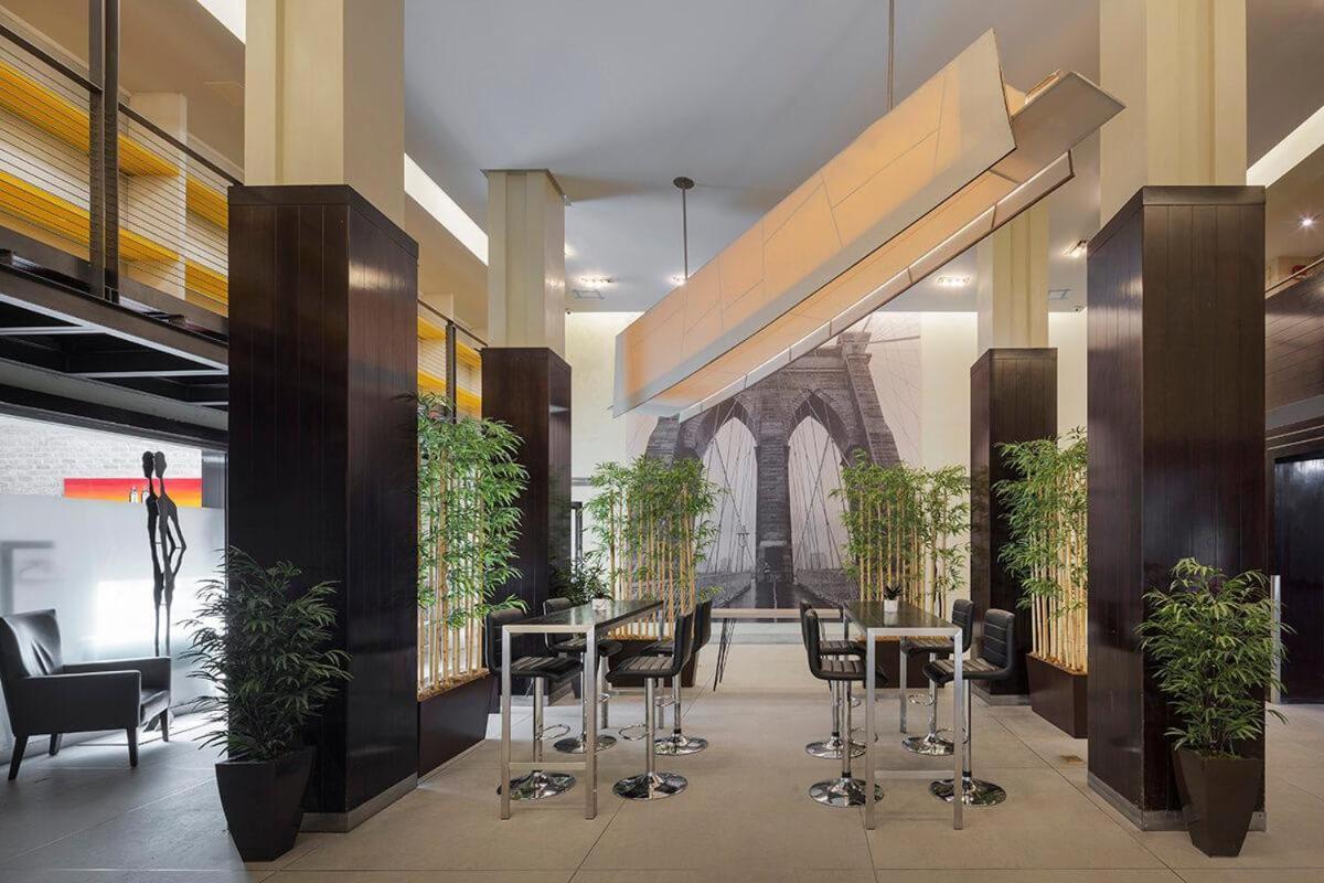 73-819 New Uws Doorman Gym Apartamento *